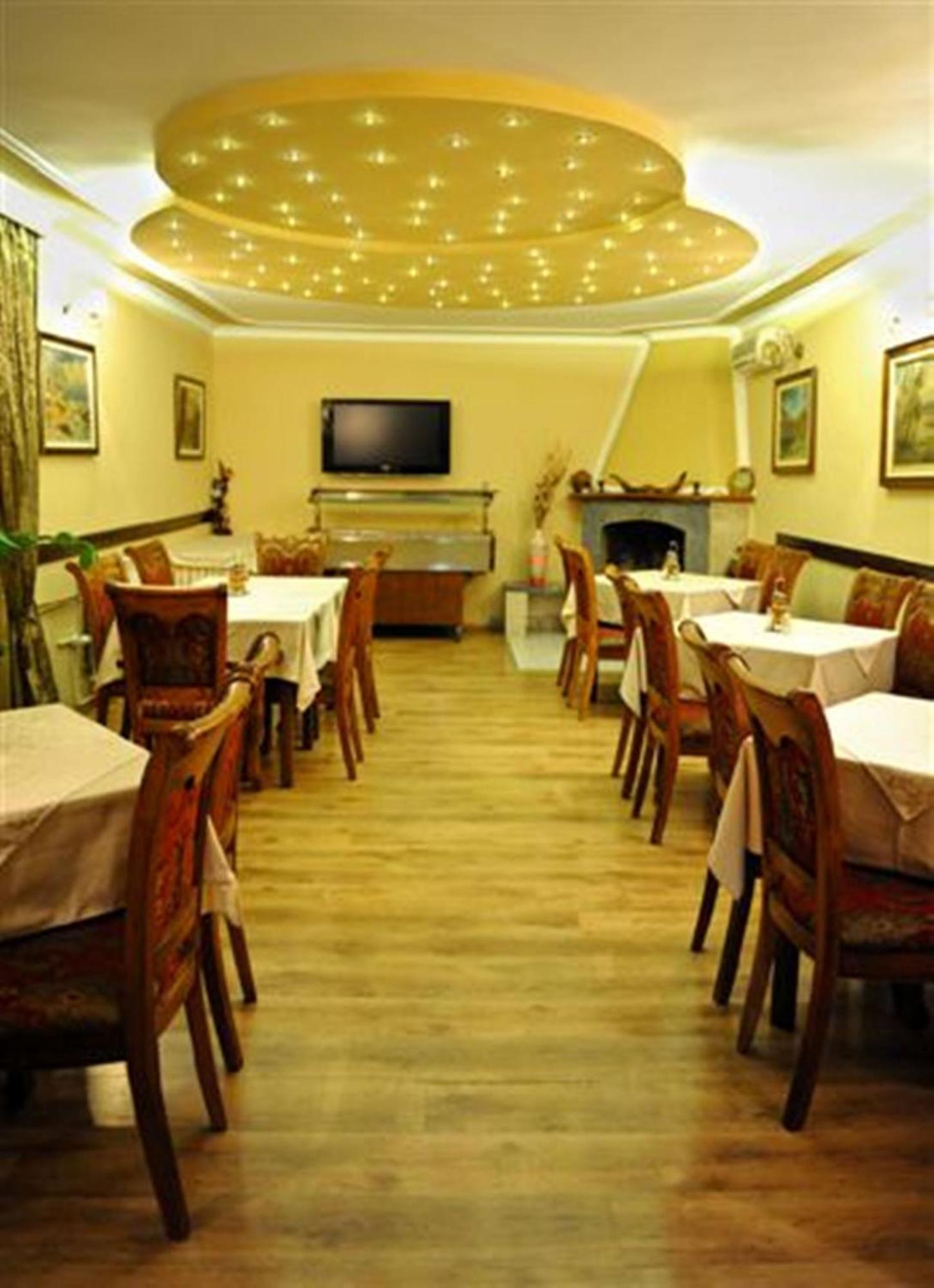 Hotel Evropa Podgorica Exterior photo